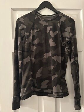 lululemon athletica Black & Gray Camo Long-Sleeve Performance Top